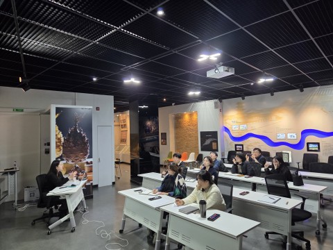 예산관리 및 CMS 연동 교육 리스트 이미지